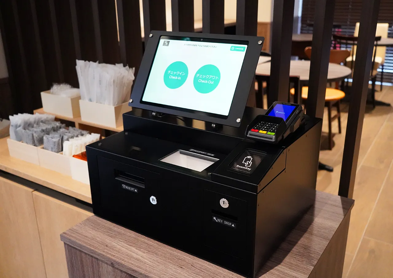 自動チェックイン機