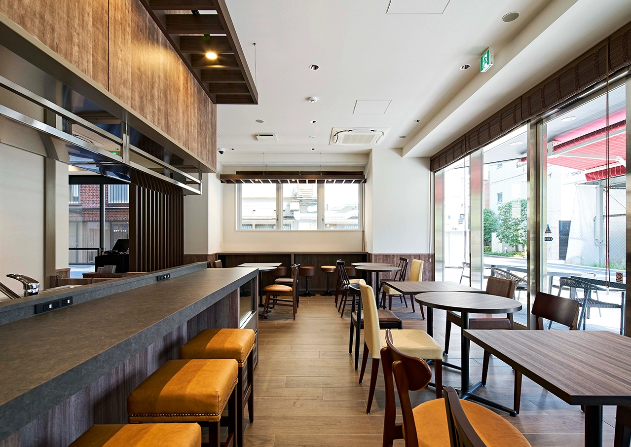 1F カフェ&BAR（朝食会場）