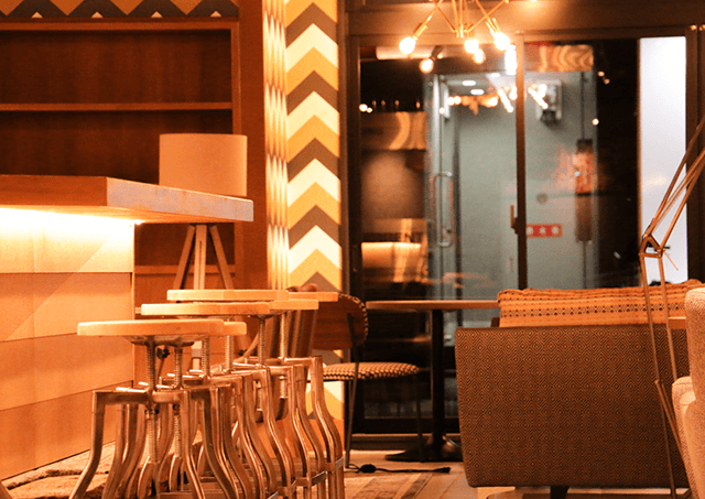 カフェ&BAR／夜